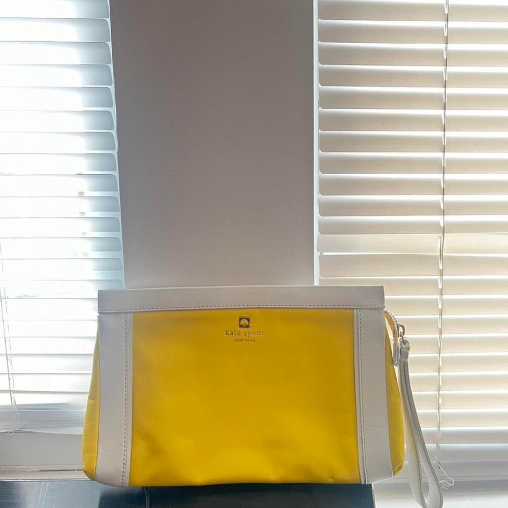 Kate spade tria hudson clutch